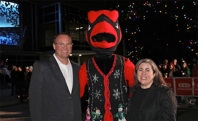 Dr. Thomas Evans UIW President and Mrs. Evans